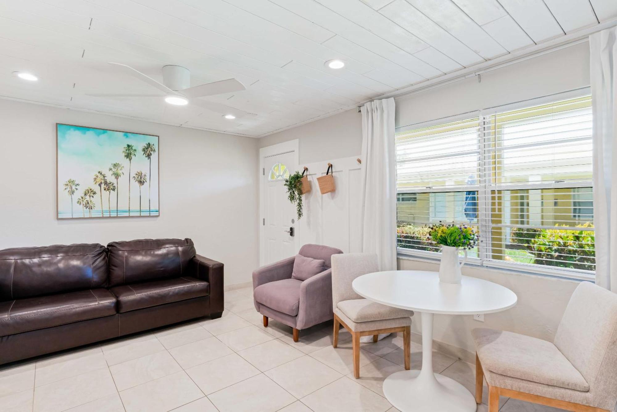 Beachside Retreat W Heated Pool St. Pete Beach Exterior photo