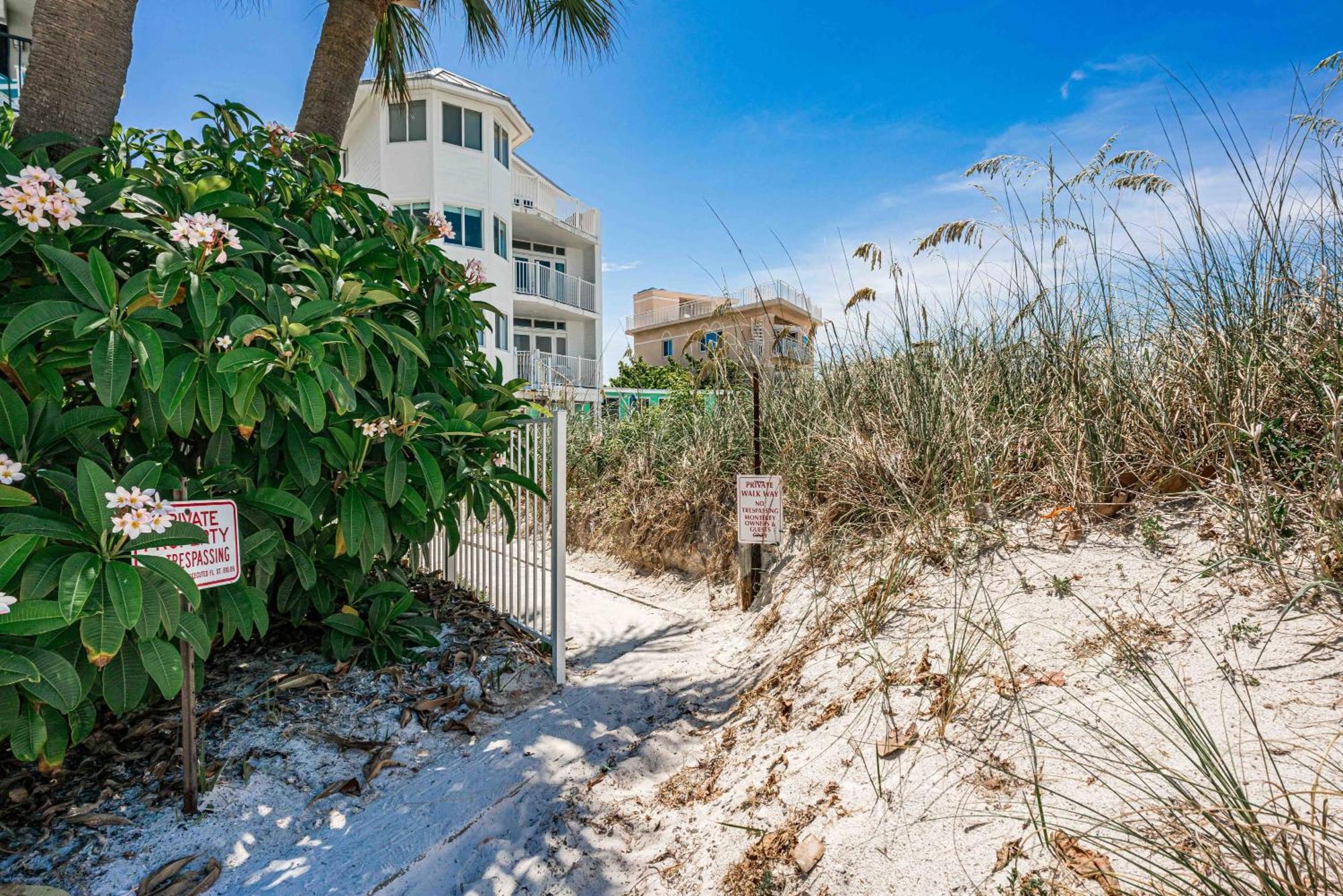 Beachside Retreat W Heated Pool St. Pete Beach Exterior photo